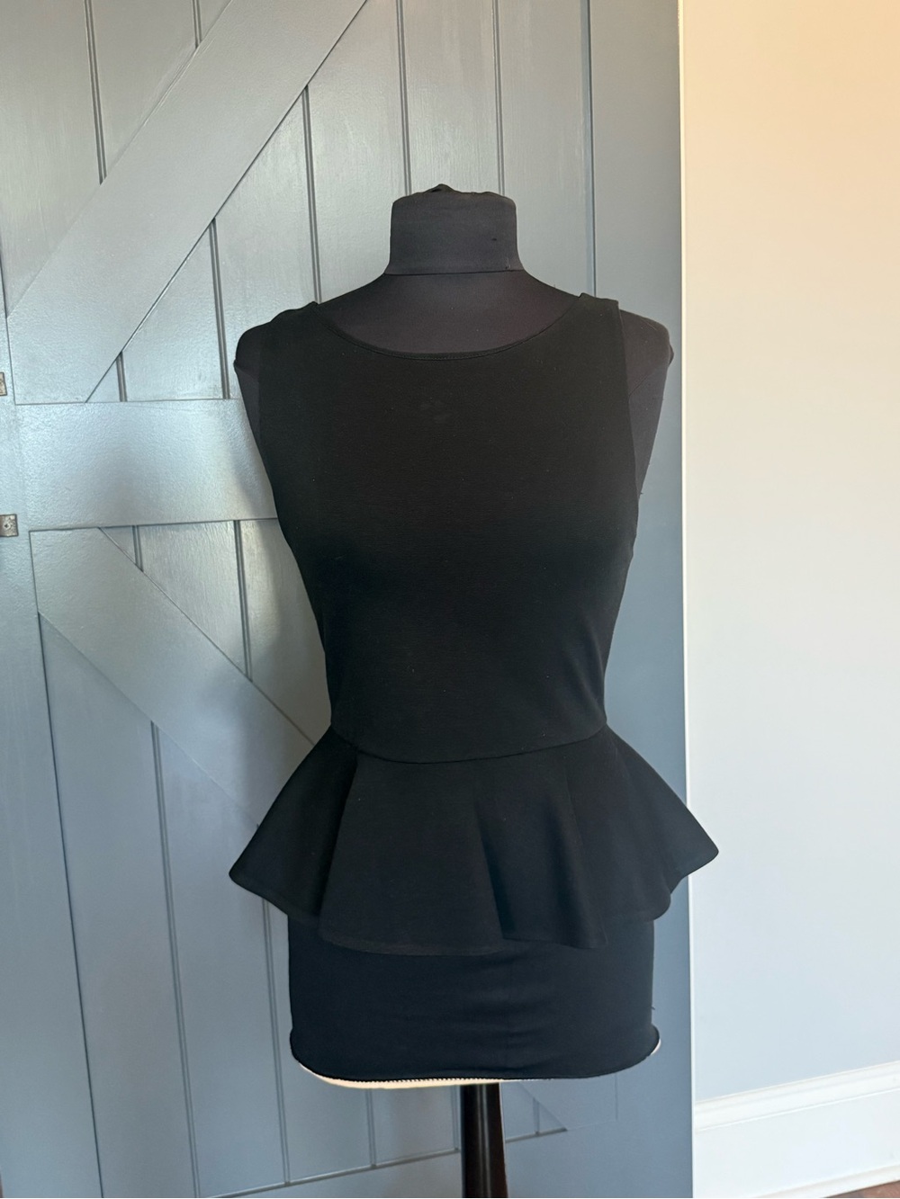 Alice & Olivia Sleeveless Peplum Top S